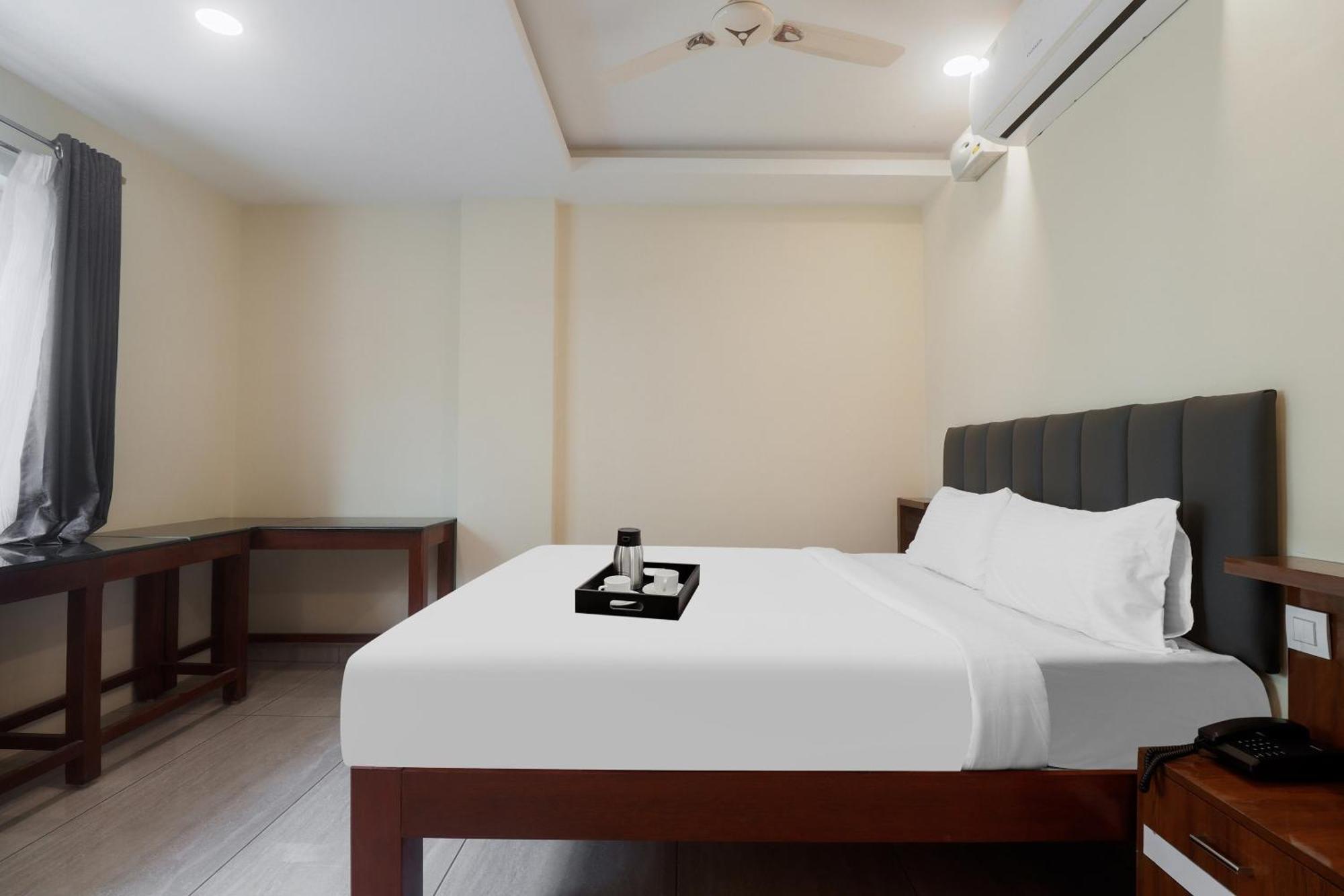 Hotel Townhouse Dj Grand Tirupati Exterior foto
